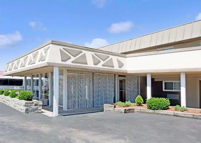 Days By Wyndham O'hare Airport West Hotel 2*