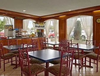 Hotel Days By Wyndham O'hare Airport West Elk Grove Village