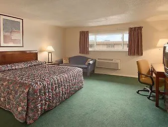 Hotel Days By Wyndham O'hare Airport West